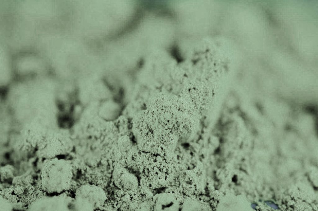 Зелена глина – типове, свойства и употреба