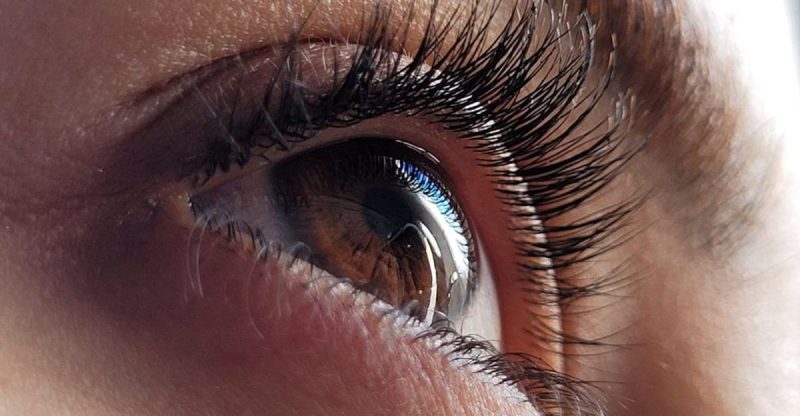 повдигане на мигли